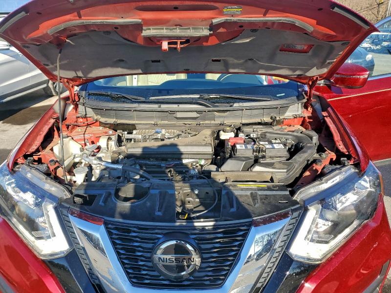 Фото 12 - NISSAN ROGUE