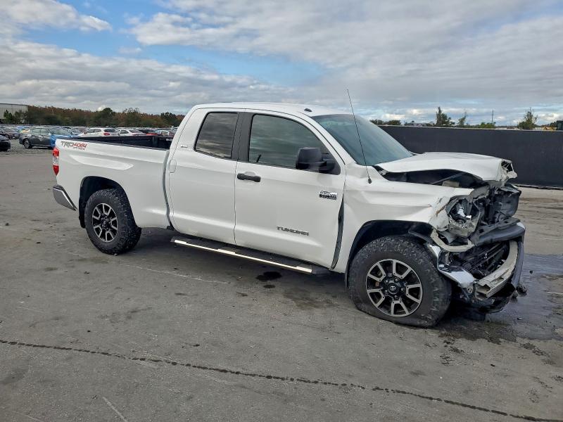 Фото 4 - TOYOTA TUNDRA