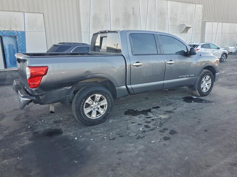 Фото 3 - NISSAN TITAN