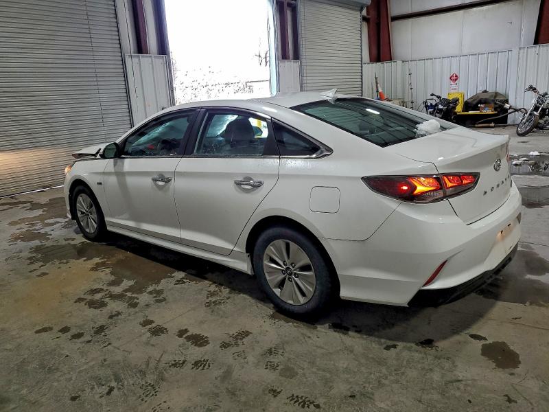 Фото 2 - HYUNDAI SONATA