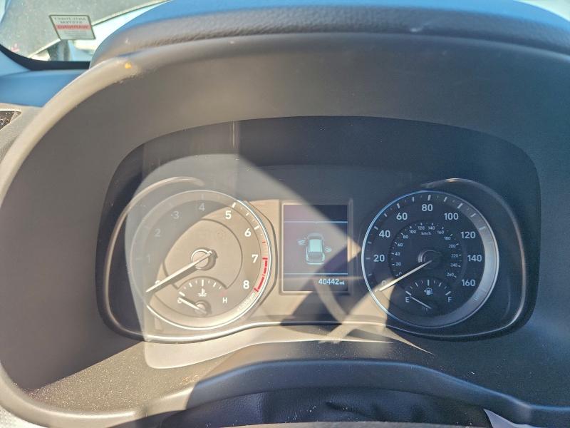 Фото 9 - HYUNDAI KONA