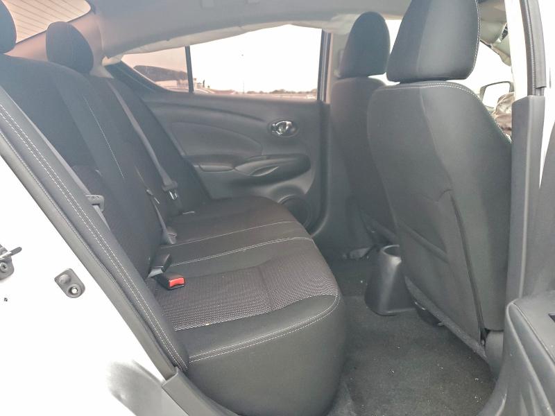 Фото 10 - NISSAN VERSA