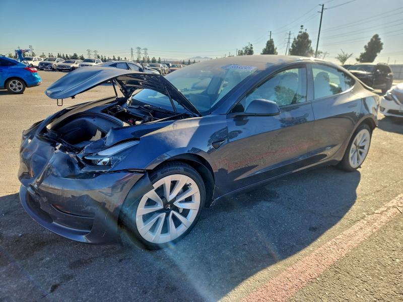 Фото 1 - TESLA MODEL 3