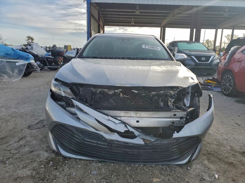 Фото 5 - TOYOTA CAMRY