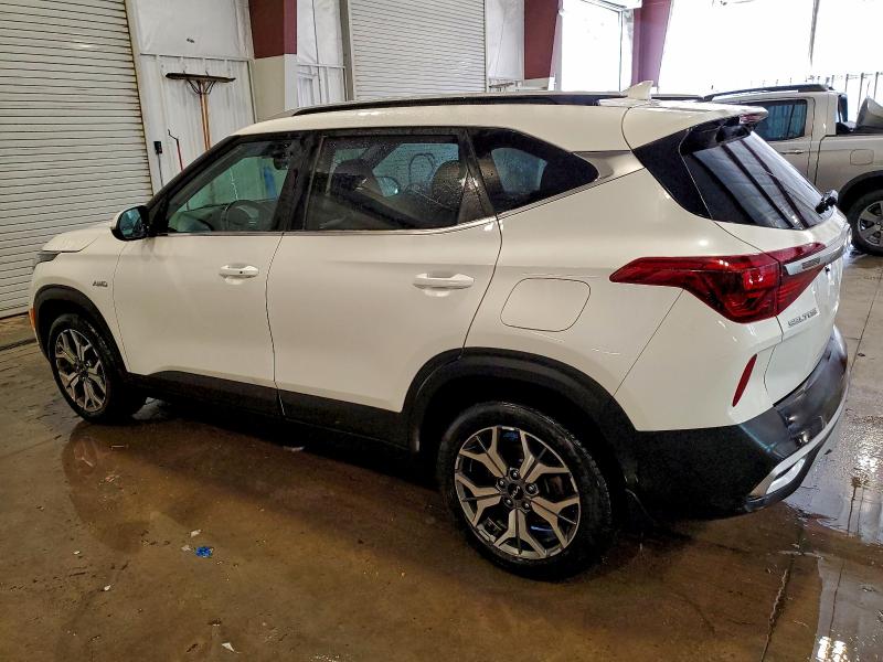 Фото 2 - KIA SELTOS