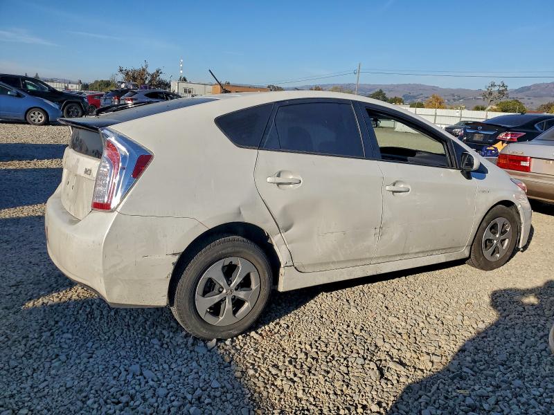 Фото 3 - TOYOTA PRIUS