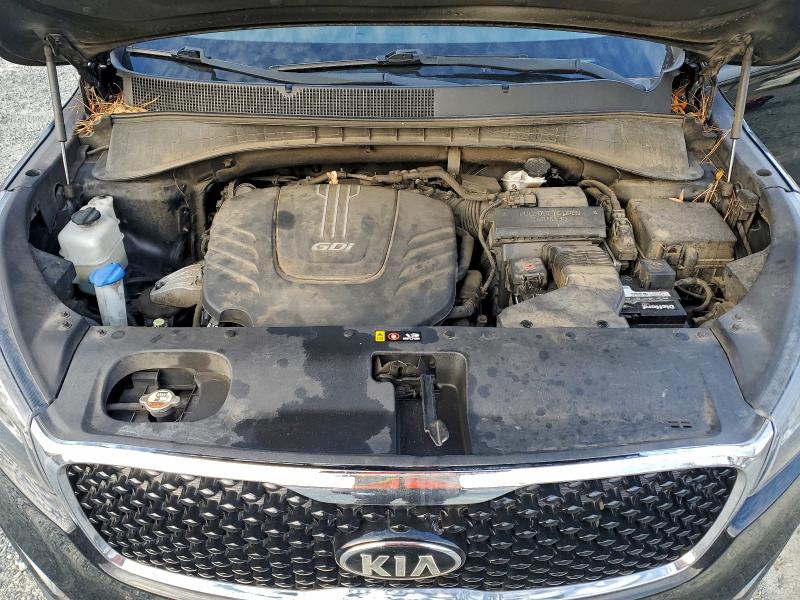 Фото 11 - KIA SORENTO