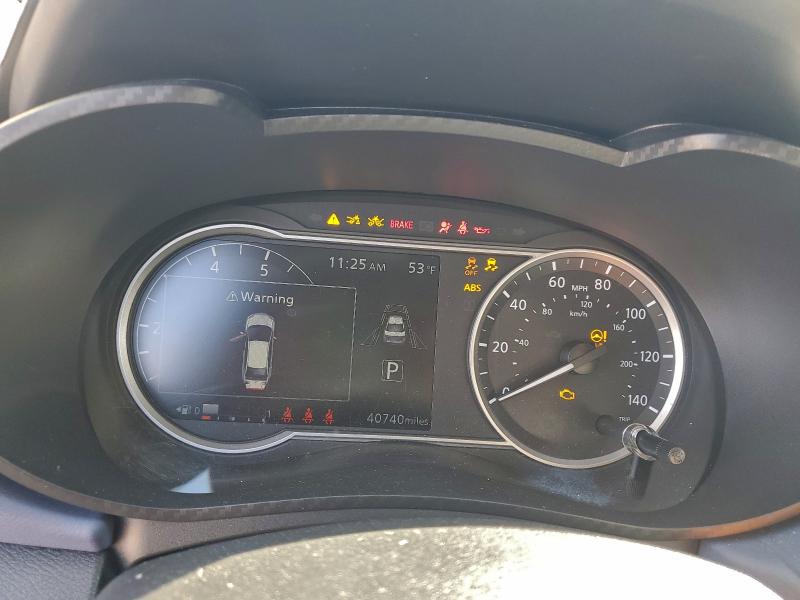 Фото 9 - NISSAN VERSA