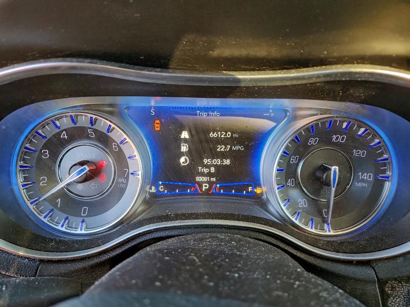 Фото 9 - CHRYSLER 300