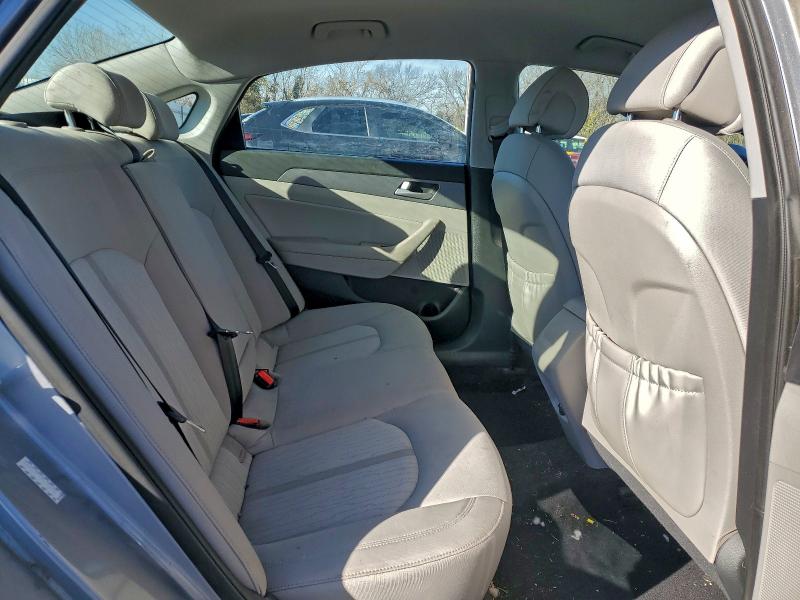 Фото 10 - HYUNDAI SONATA