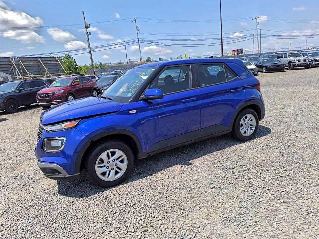 Фото 14 - HYUNDAI VENUE