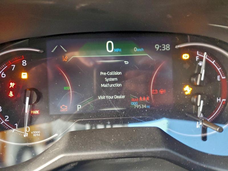 Фото 9 - TOYOTA RAV4