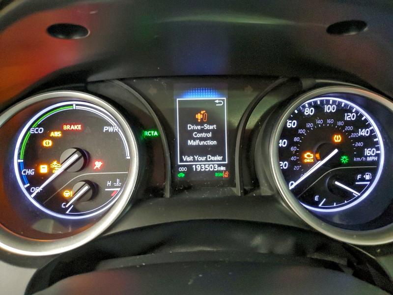 Фото 9 - TOYOTA CAMRY