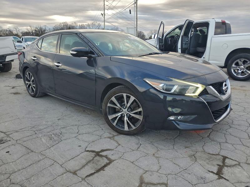 Фото 4 - NISSAN MAXIMA