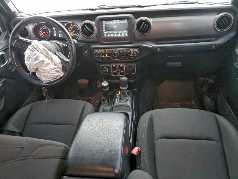 Фото 8 - JEEP GLADIATOR