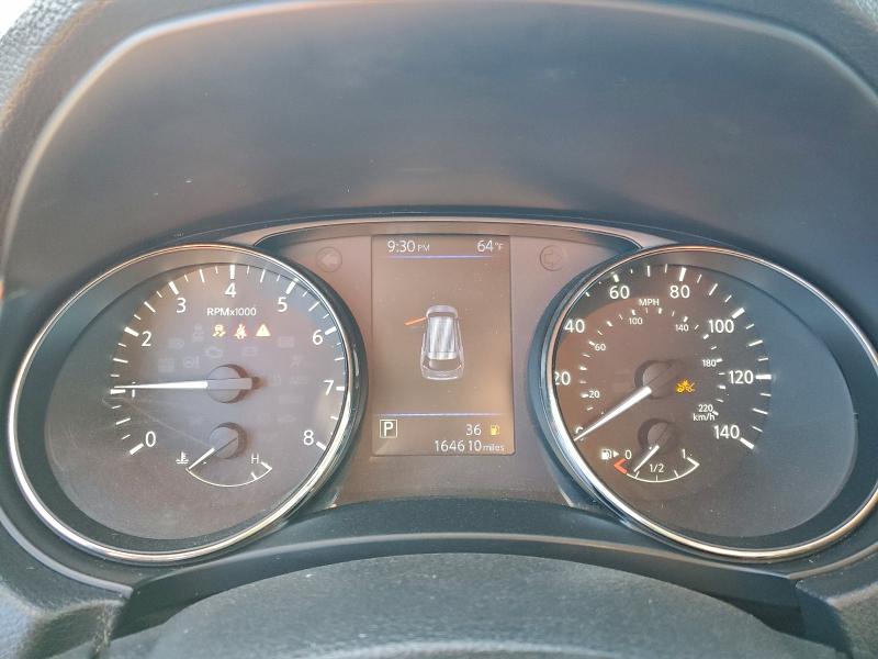 Фото 9 - NISSAN ROGUE