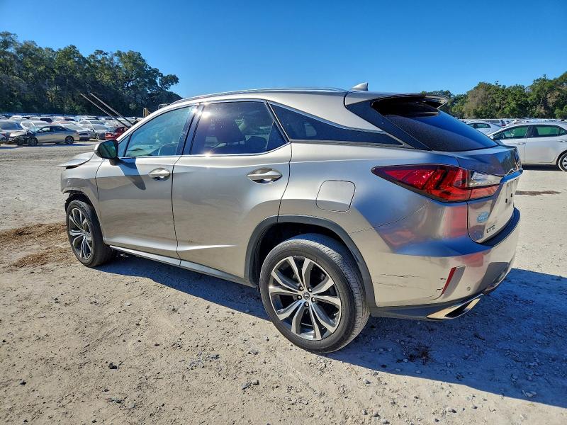 Фото 2 - LEXUS RX350