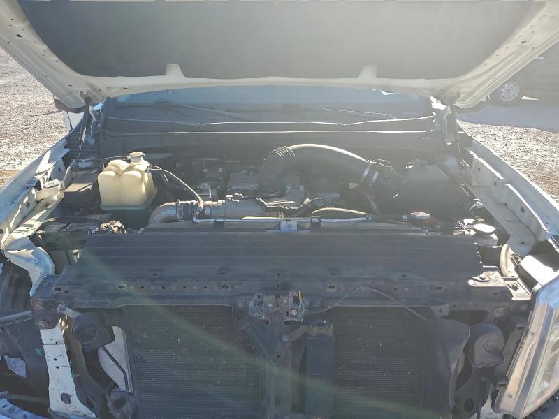 Фото 11 - NISSAN TITAN