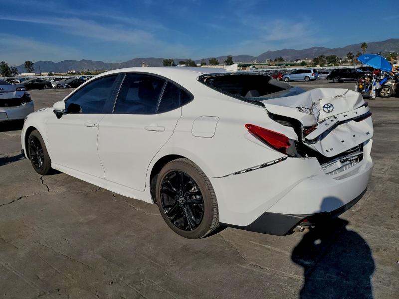 Фото 2 - TOYOTA CAMRY