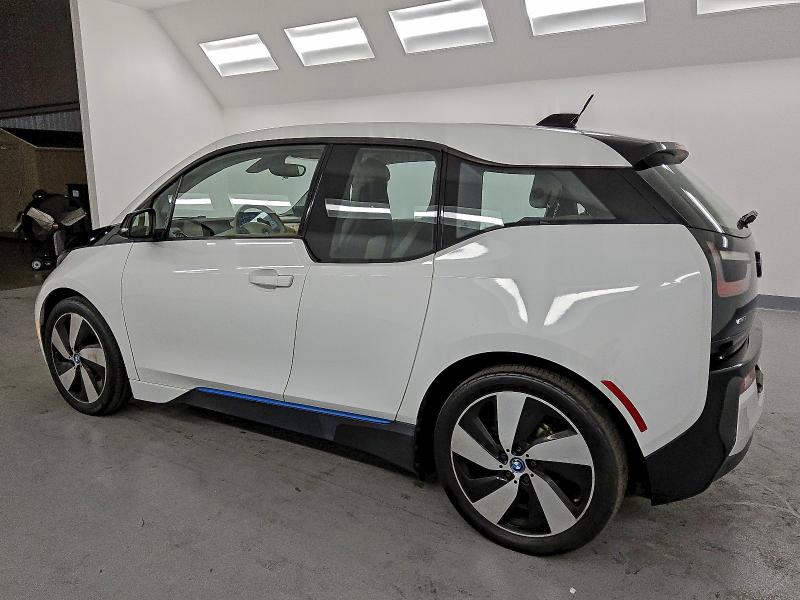 Фото 2 - BMW I SERIES