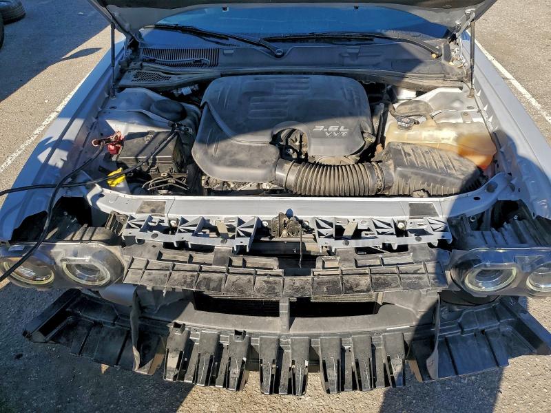 Фото 11 - DODGE CHALLENGER