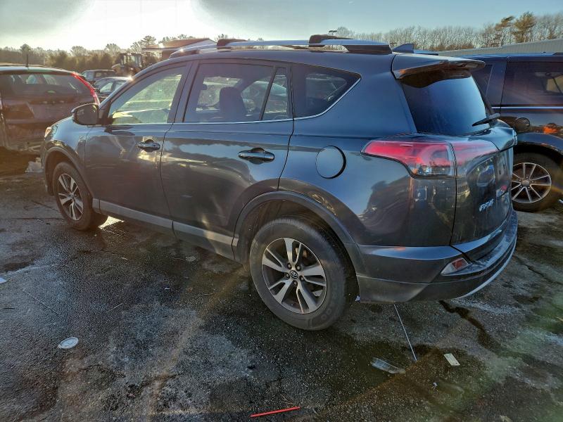 Фото 2 - TOYOTA RAV4