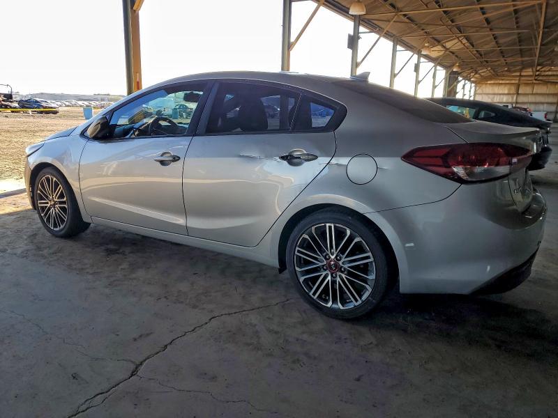 Фото 2 - KIA FORTE