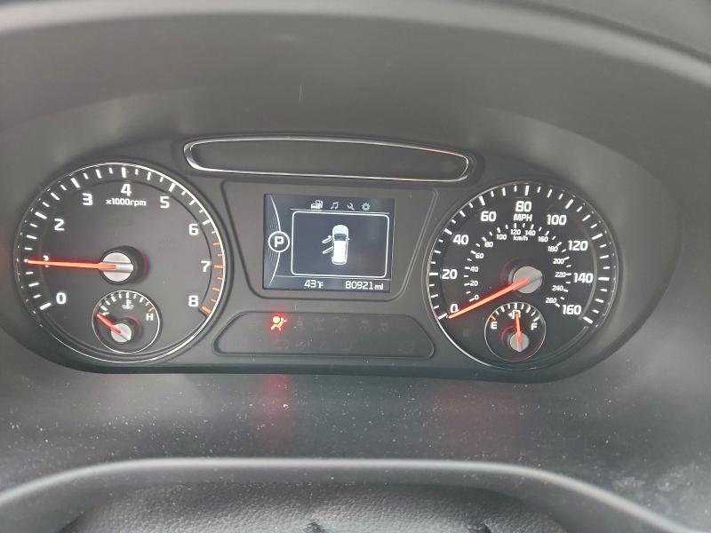 Фото 9 - KIA SORENTO