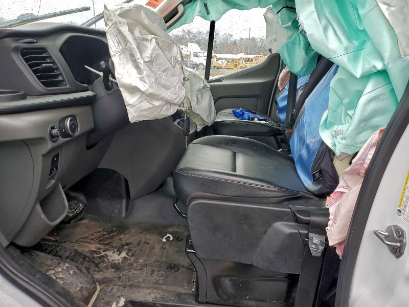 Фото 7 - FORD TRANSIT