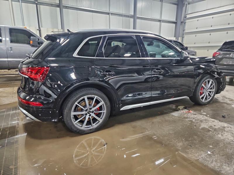 Фото 3 - AUDI SQ5