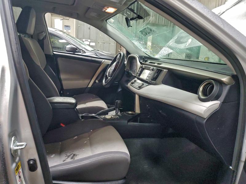 Фото 7 - TOYOTA RAV4