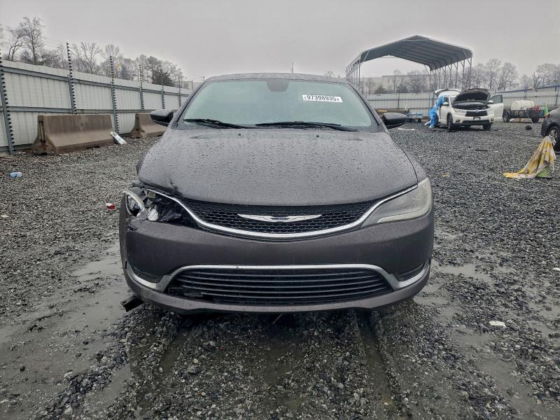 Фото 5 - CHRYSLER 200