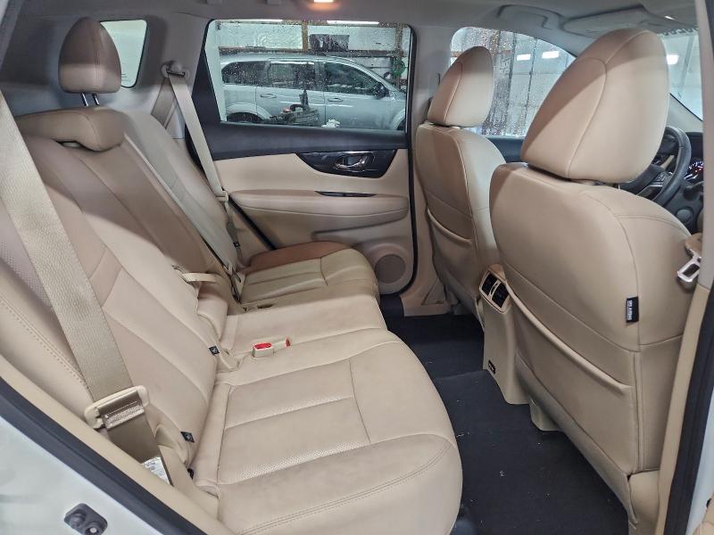 Фото 11 - NISSAN ROGUE