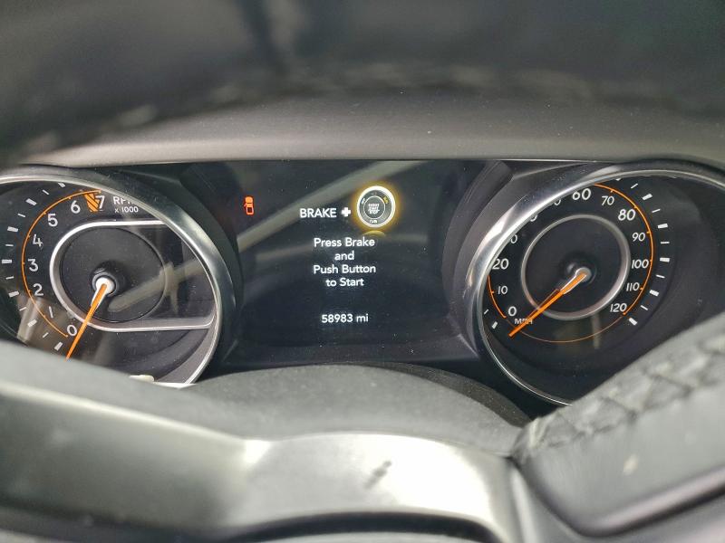 Фото 9 - JEEP GLADIATOR