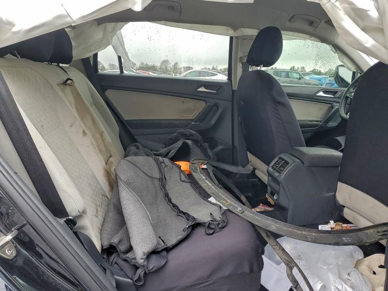 Фото 11 - VOLKSWAGEN TIGUAN