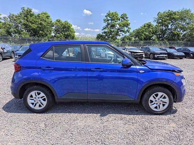 Фото 13 - HYUNDAI VENUE