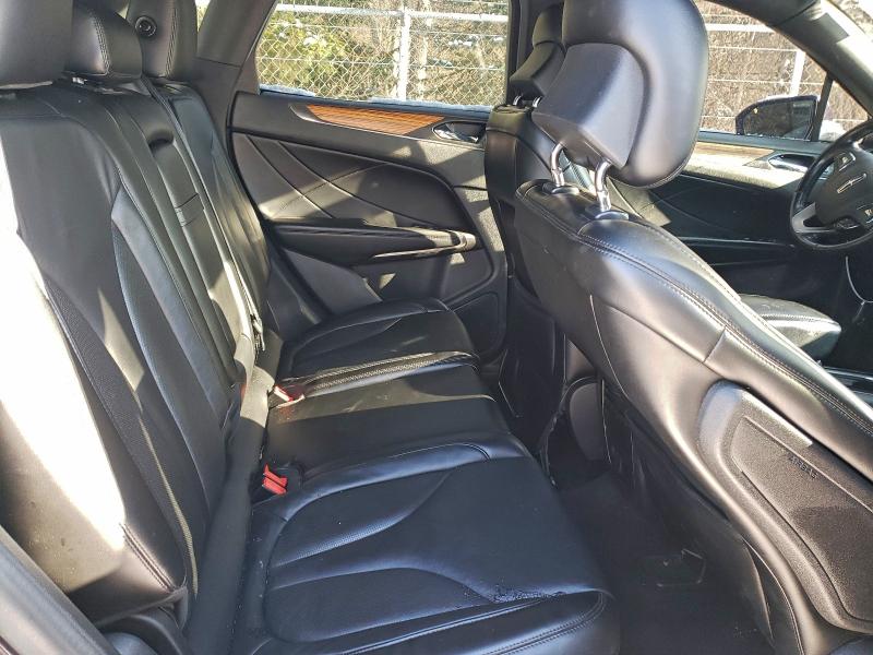 Фото 11 - LINCOLN MKZ