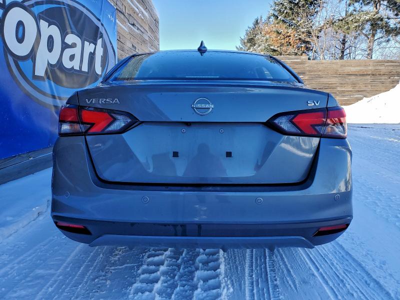 Фото 6 - NISSAN VERSA