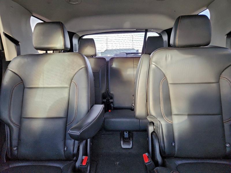 Фото 10 - CHEVROLET TRAVERSE