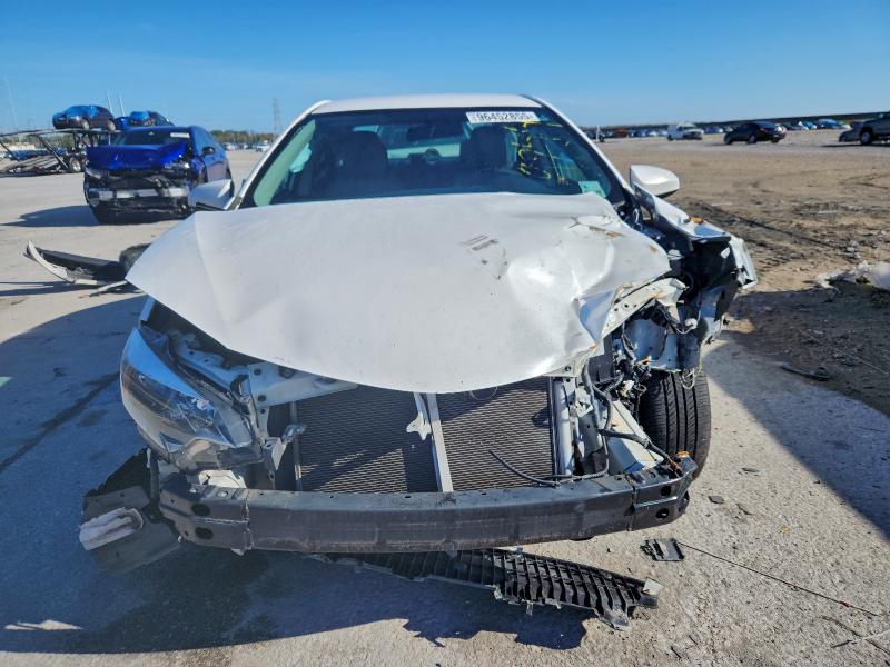 Фото 5 - TOYOTA COROLLA