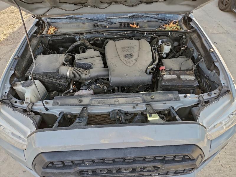 Фото 11 - TOYOTA TACOMA