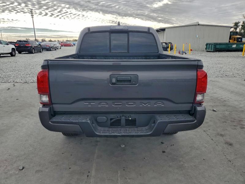 Фото 6 - TOYOTA TACOMA