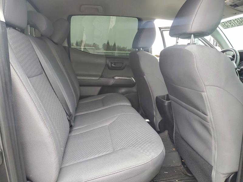 Фото 10 - TOYOTA TACOMA