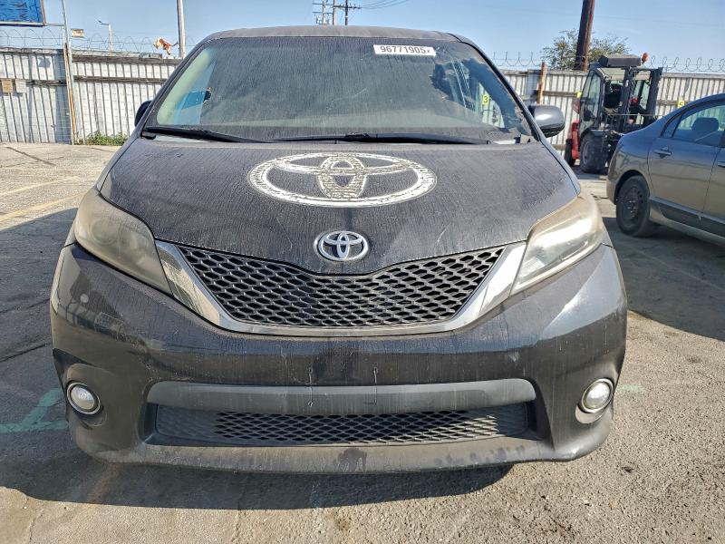 Фото 5 - TOYOTA SIENNA