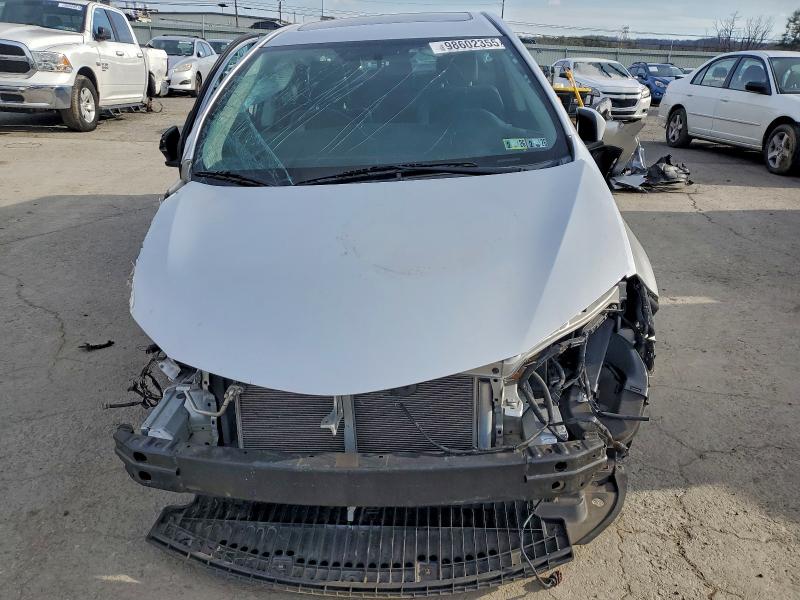 Фото 5 - TOYOTA COROLLA