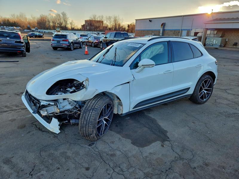 Фото 1 - PORSCHE MACAN