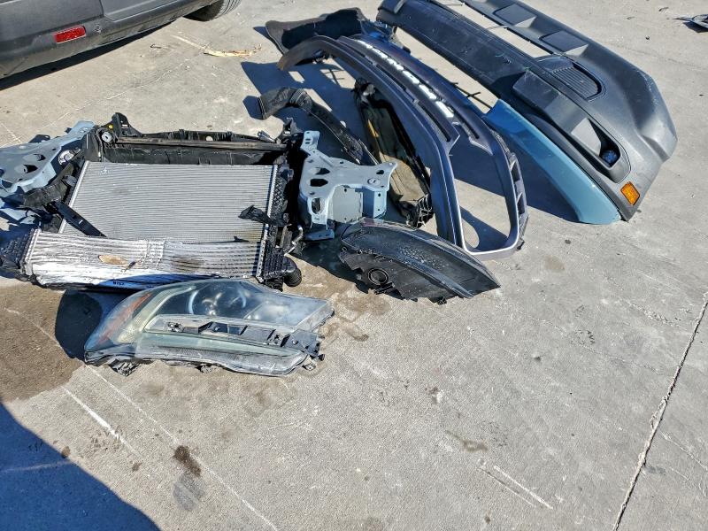 Фото 13 - FORD BRONCO