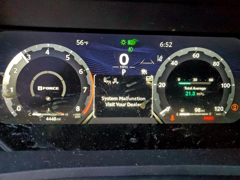 Фото 9 - TOYOTA TACOMA