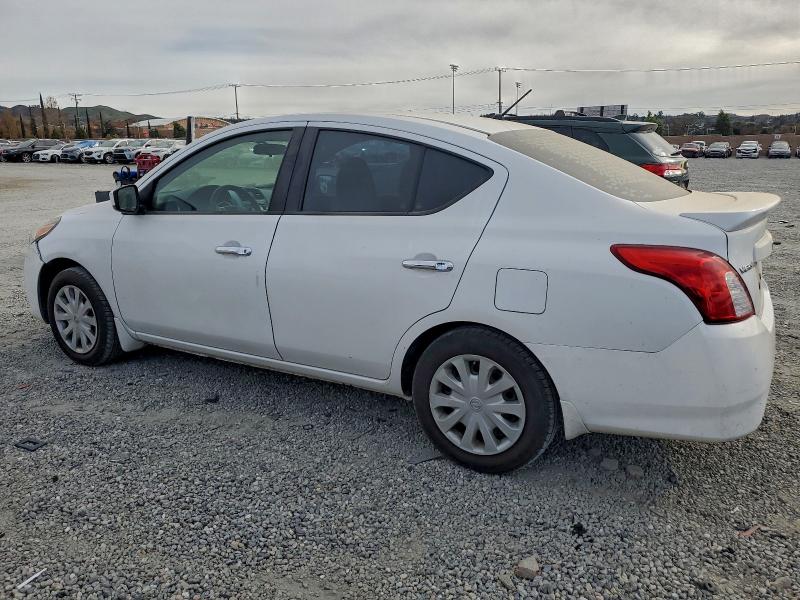 Фото 2 - NISSAN VERSA