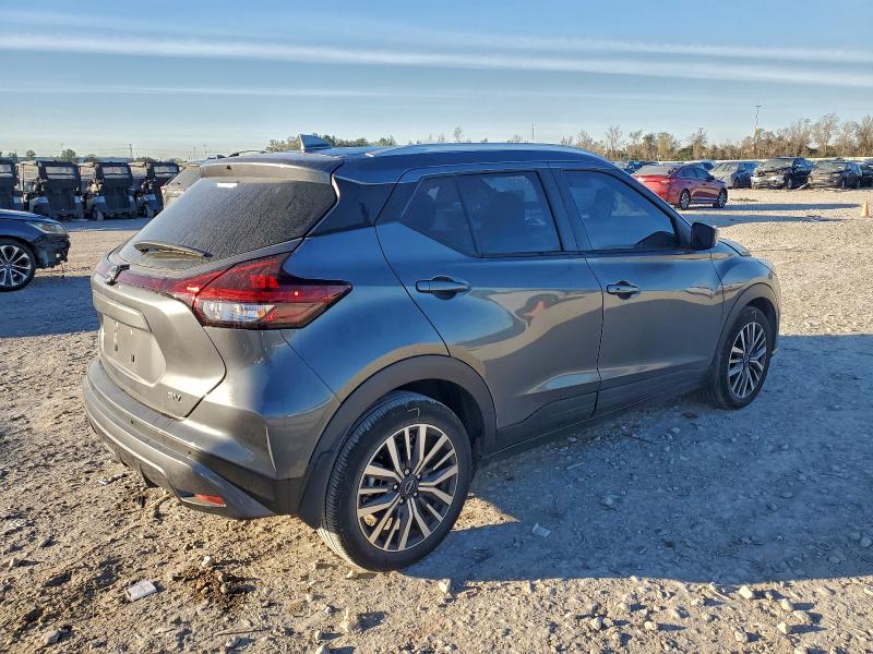 Фото 3 - NISSAN KICKS
